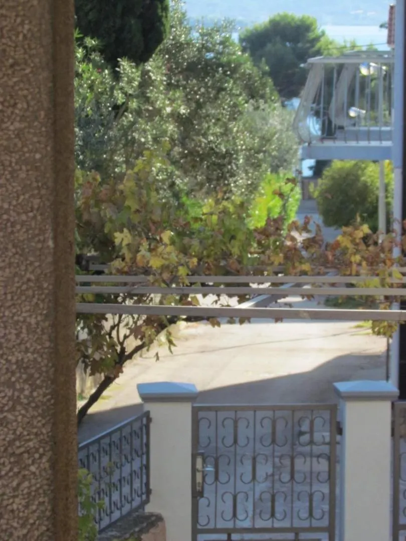 Holiday House Damir Sveti Filip i Jakov Guest house